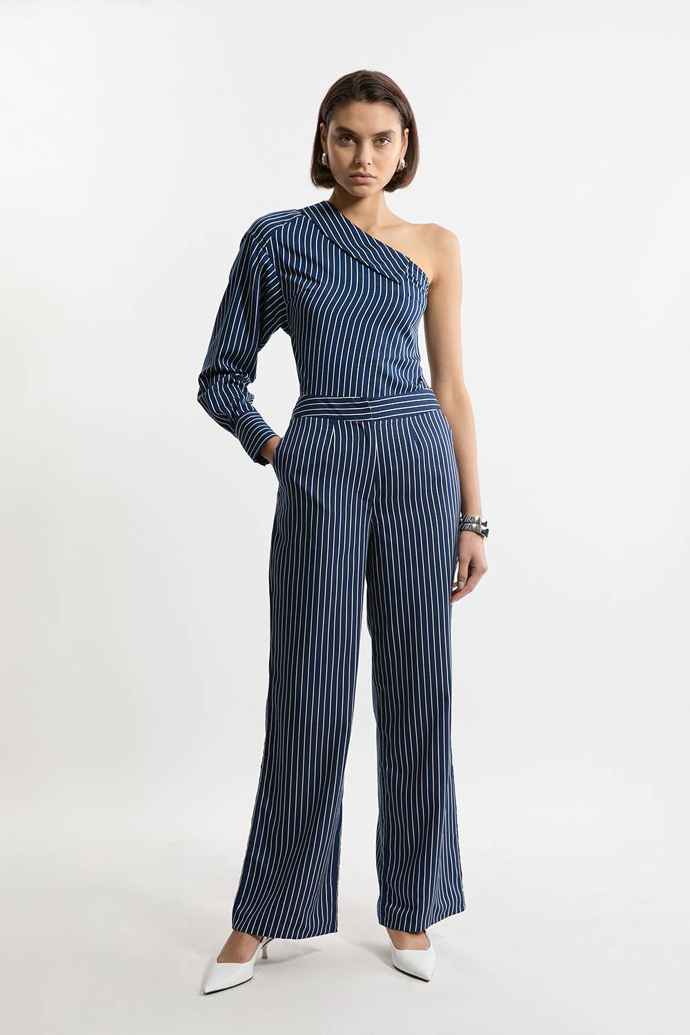 KarenMillen Pantalon tissé en sergé rayé pour grande taille à jambes larges