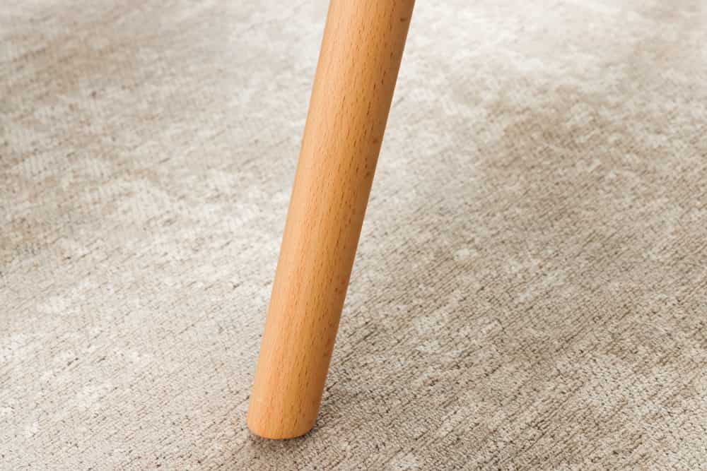 Moderner Hocker SCANDINAVIA grau Strukturstoff Massivholz-Beine Fußhocker