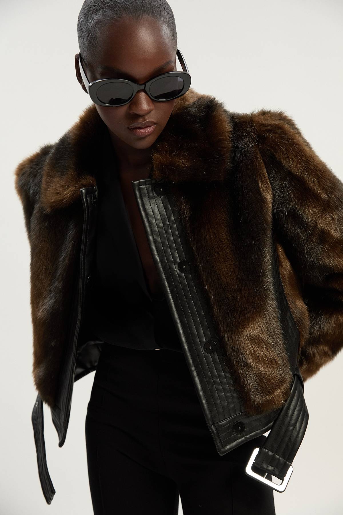 KarenMillen Veste Courte Ceinturée à Panneaux synthétique et synthétiquecuir
