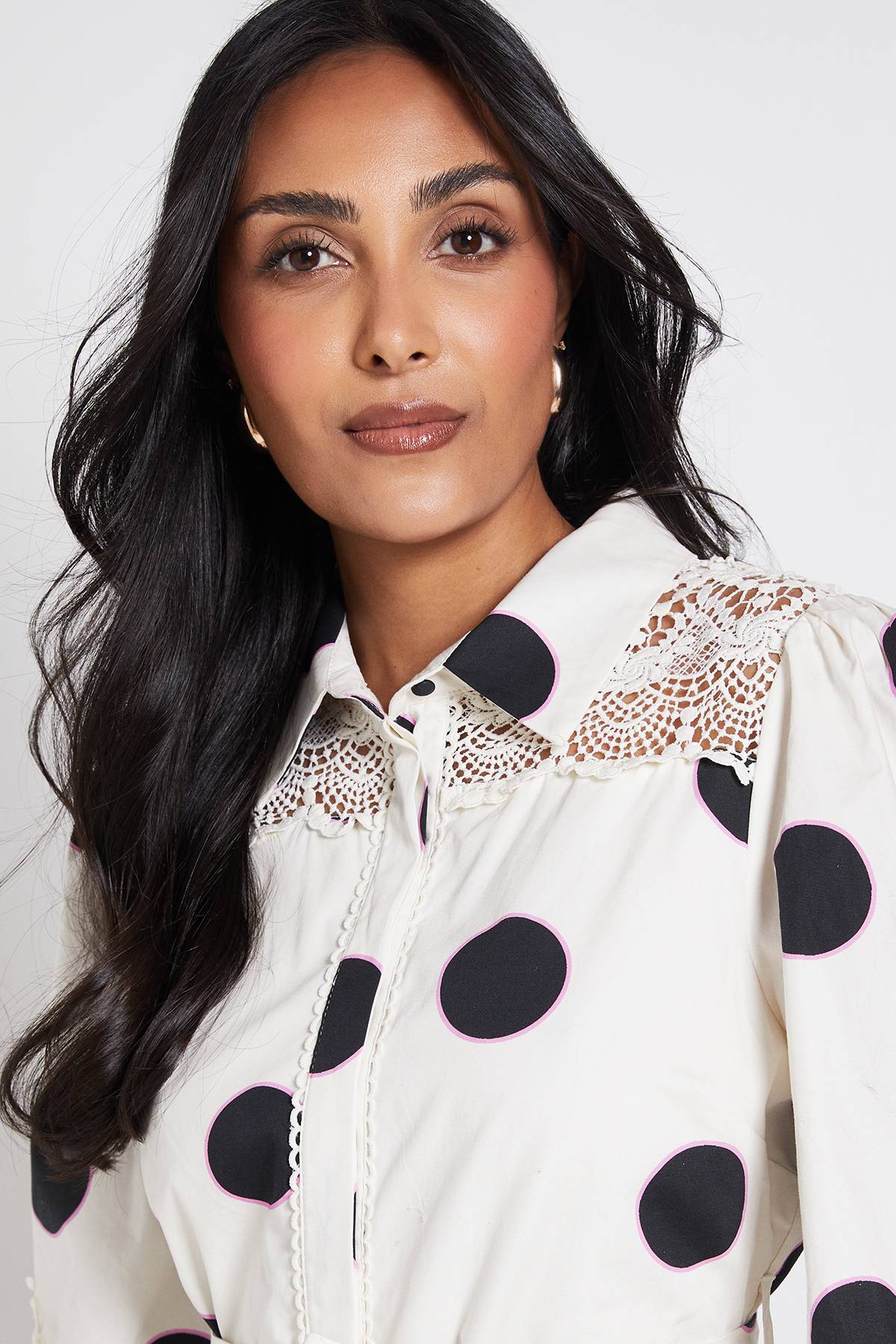 Wallis Robe Chemise Petite En Coton À Pois Avec Détails Ajourés