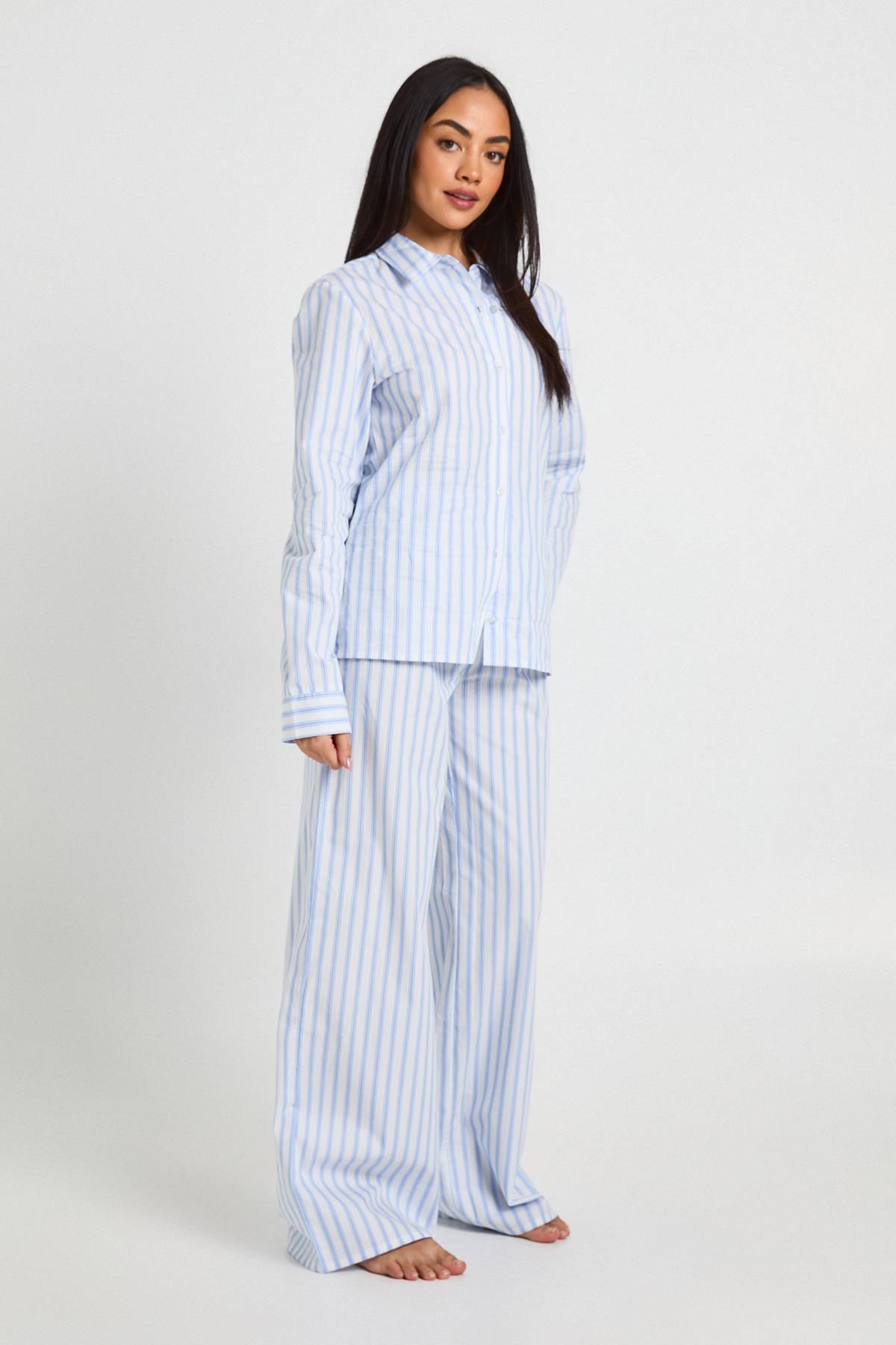 boohoo Ensemble Pyjama Chemise À Manches Longues Et Pantalon En Popeline De Coton À Fines Rayures