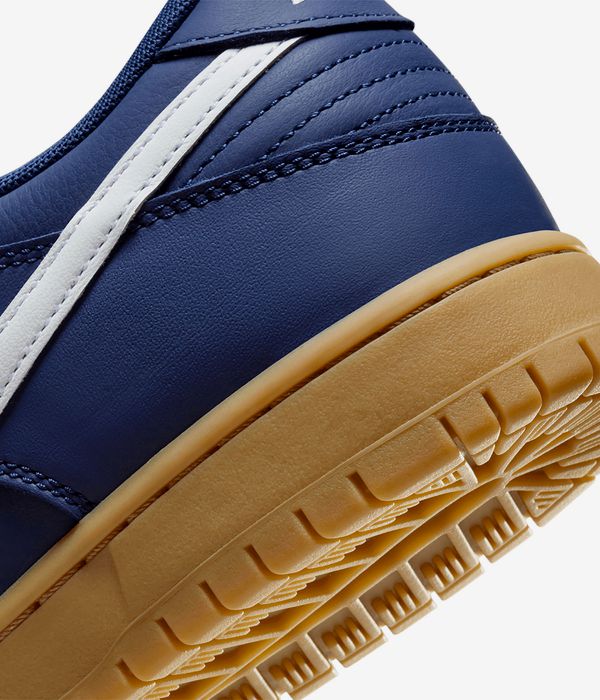 Nike SB Dunk Low Pro Iso Schuh (navy white navy gum)