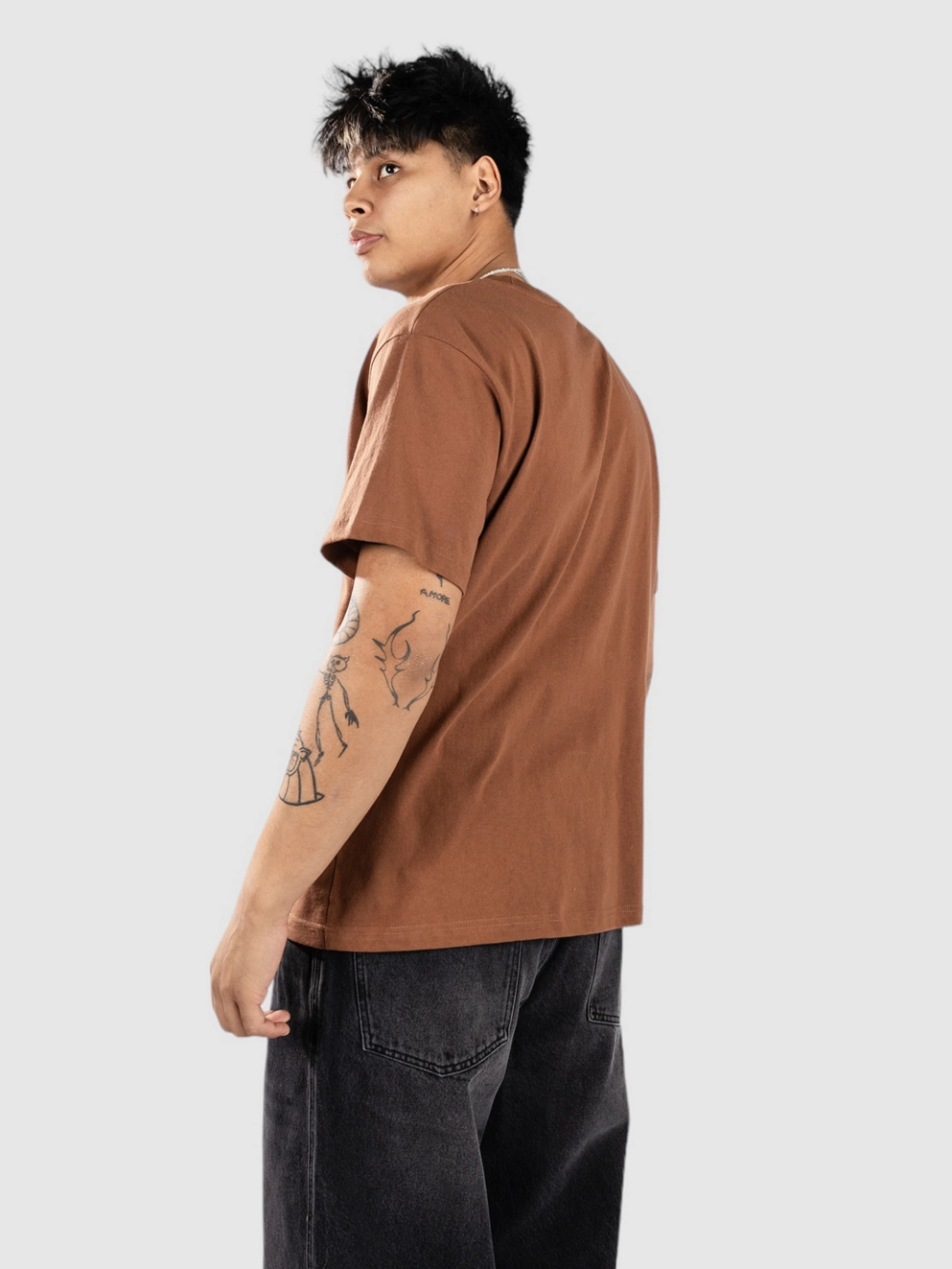 Pass Port Heirloom T-Shirt choc