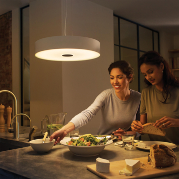 Philips Hue hanglamp Fair wit - warm tot koelwit licht 25W - met 1 dimmer switch