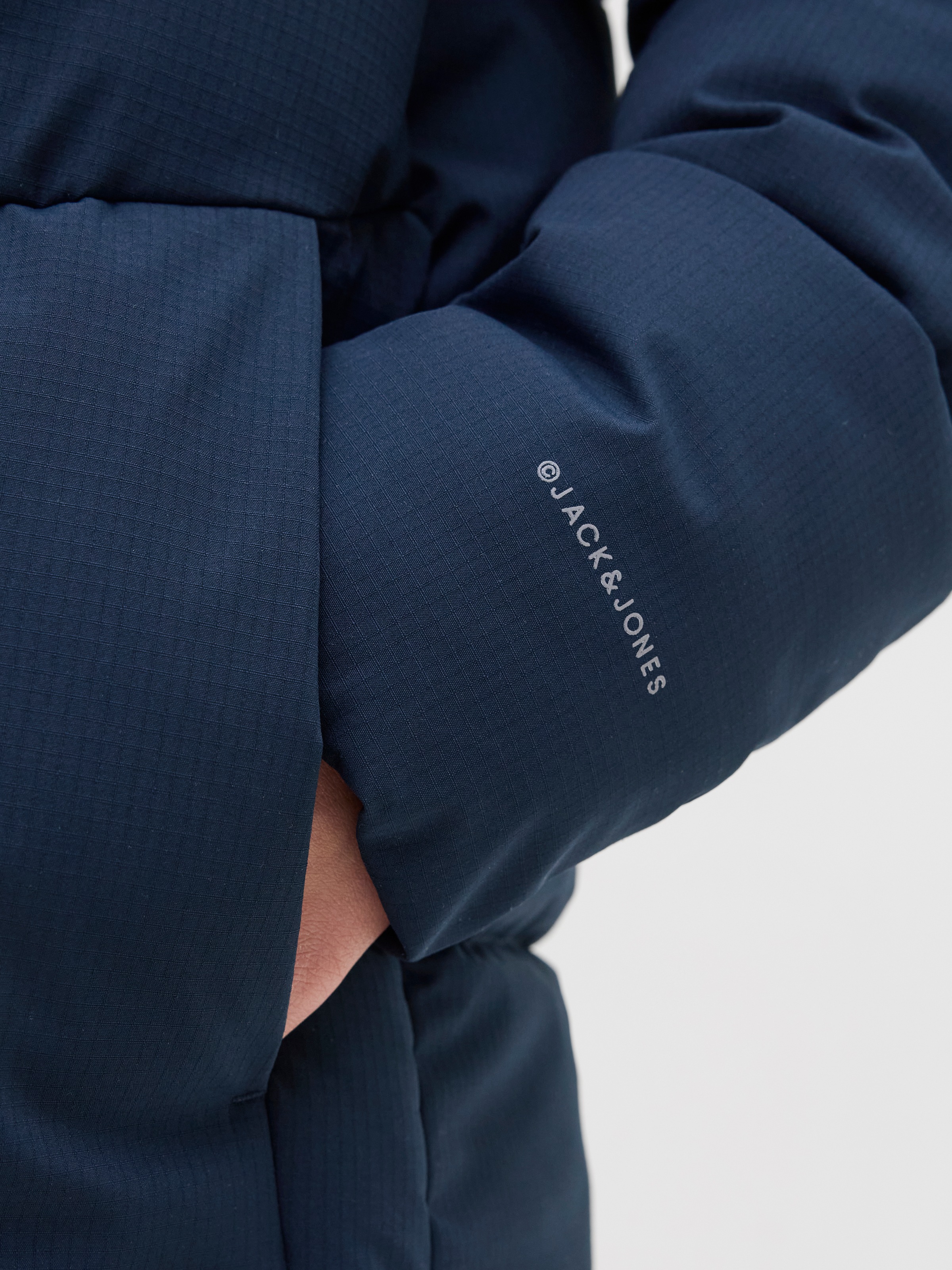 Jack & Jones Junior Steppjacke »JJGLOBAL PUFFER JACKET JNR« mit Kapuze