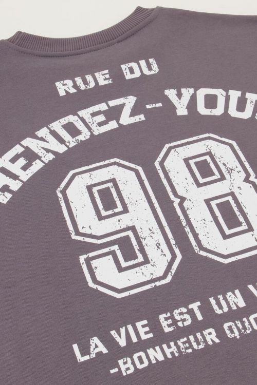 Donkergrijze sweater 