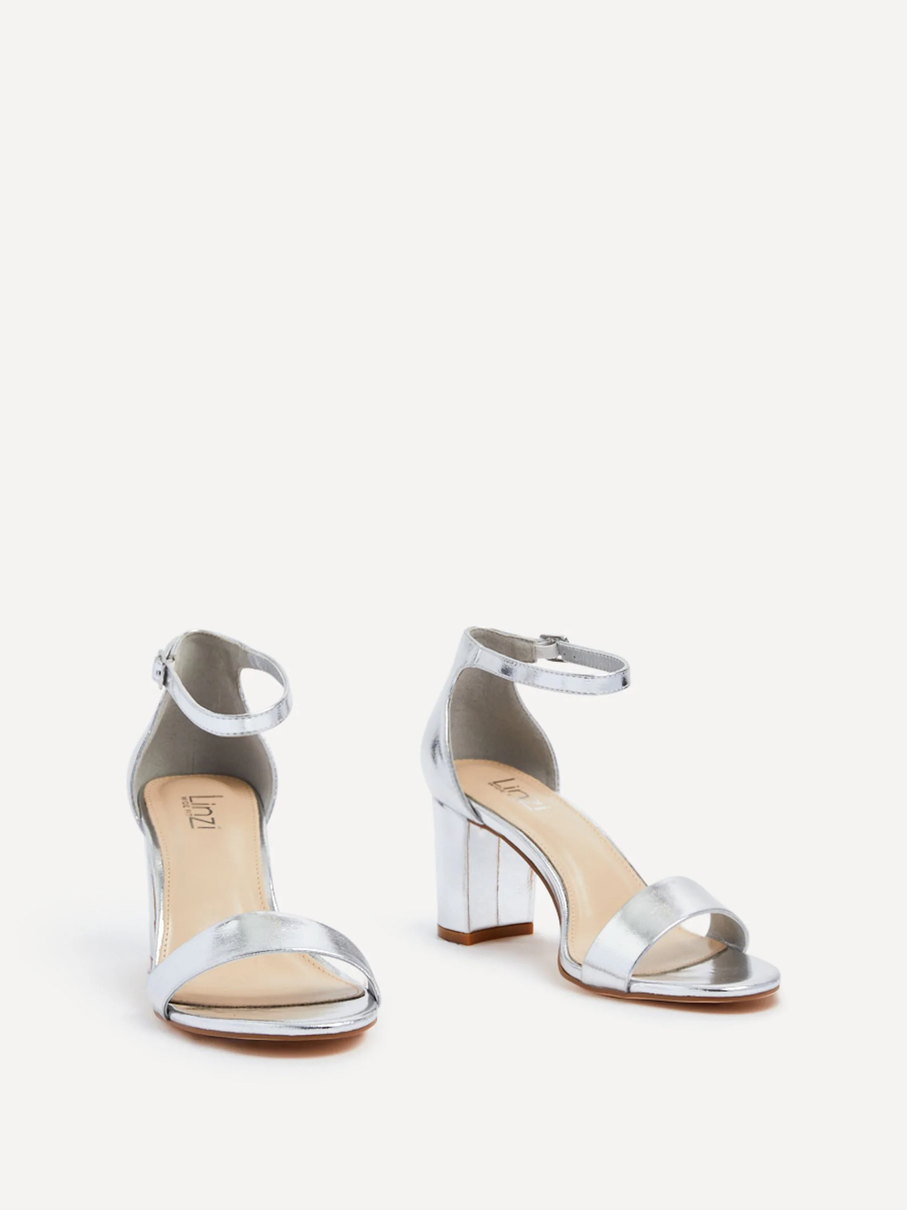 Zilver - Linzi Wide Fit Legacy Barely There Closed Back Block Heeled Shoes