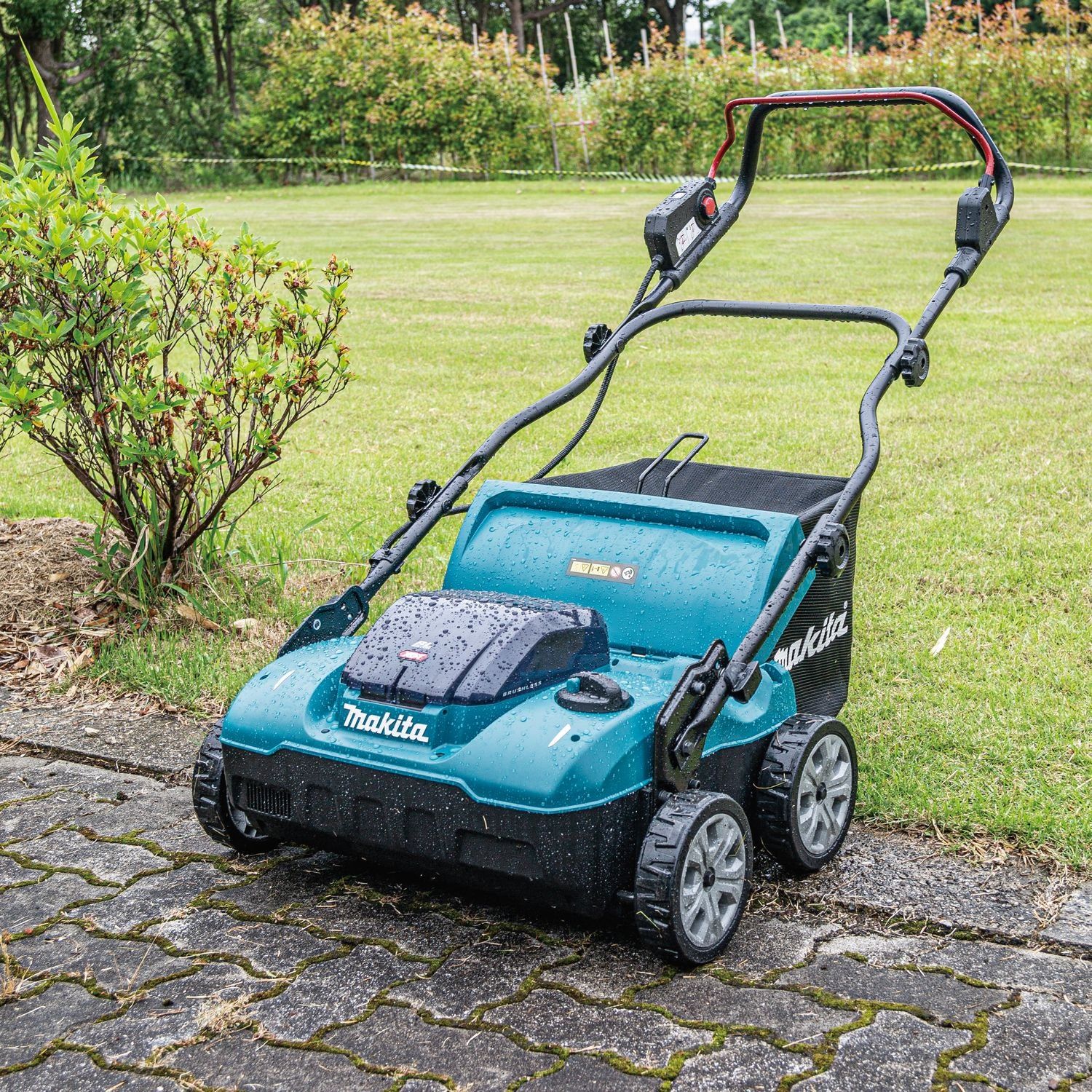 Makita UV001GZ Accu verticuteermachine 38cm XGT 40V Max Basic Body