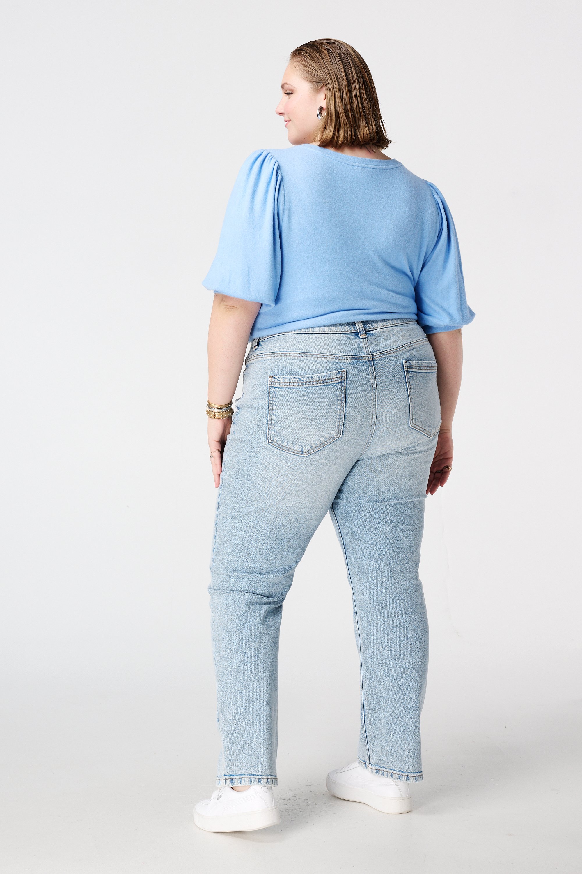 Straight leg jeans met mid waist Bleached Denim