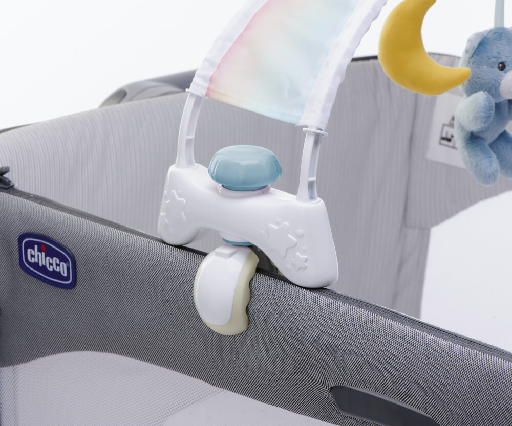 Chicco Regenbogen-Spielbogen für Kinderbett 2in1 mit Licht und Melodien Blau