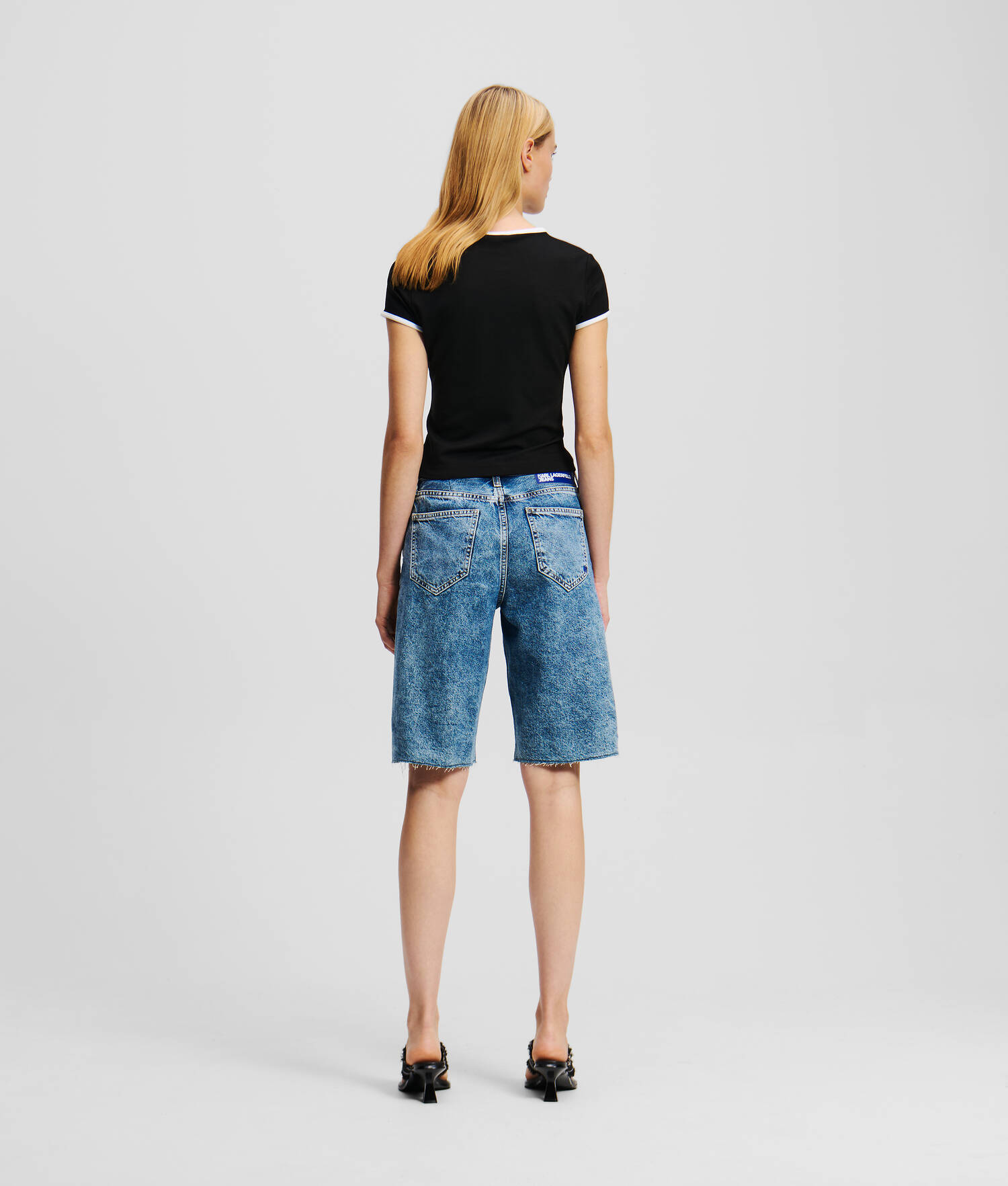SHORT EN DENIM DÉCONTRACTÉ - Bleu foncé acide