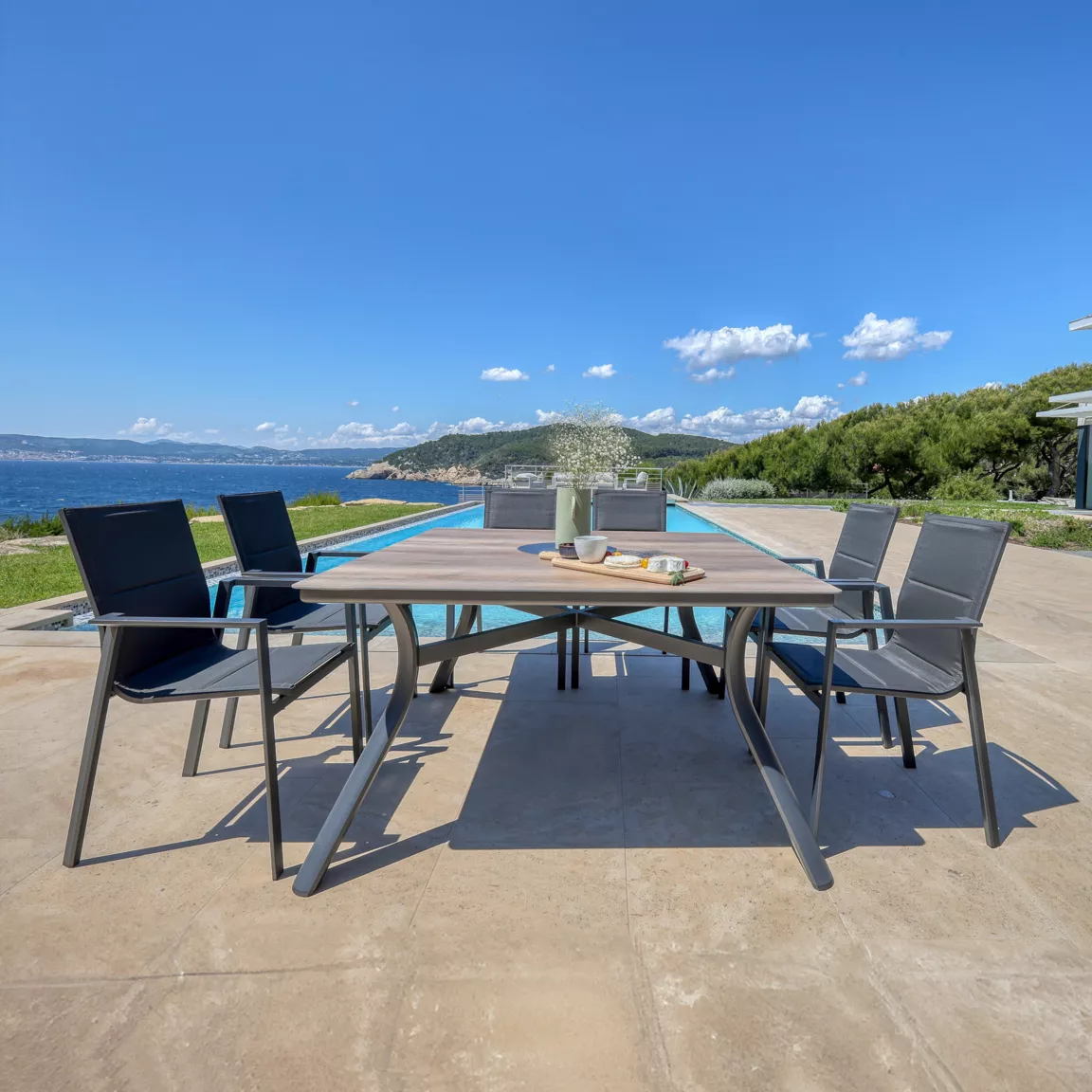 Table de jardin carrée en aluminium 8 places (136 x 136 cm) Amalfi Gris anthracite