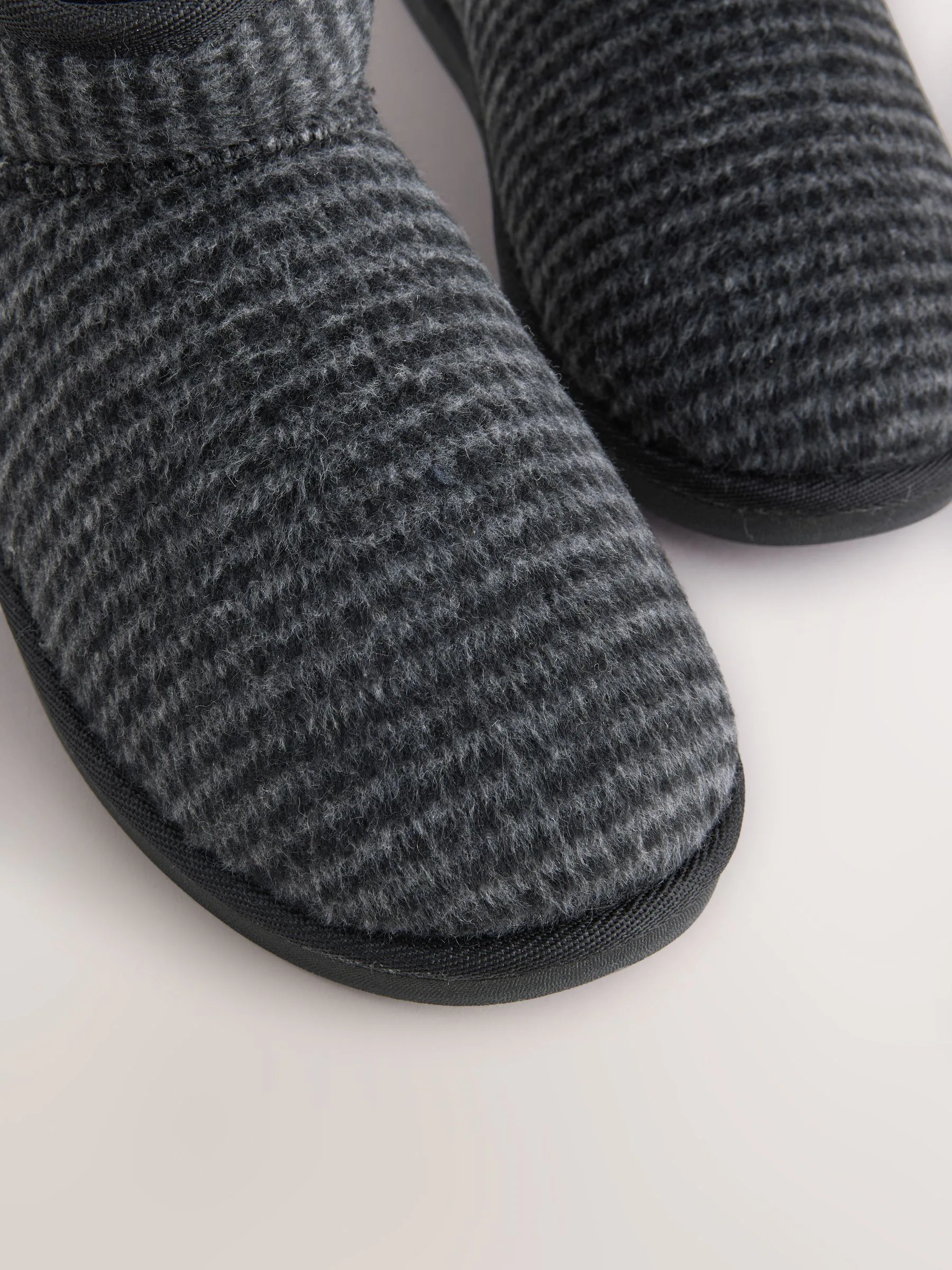 Grijs - Dogtooth Boot Slippers