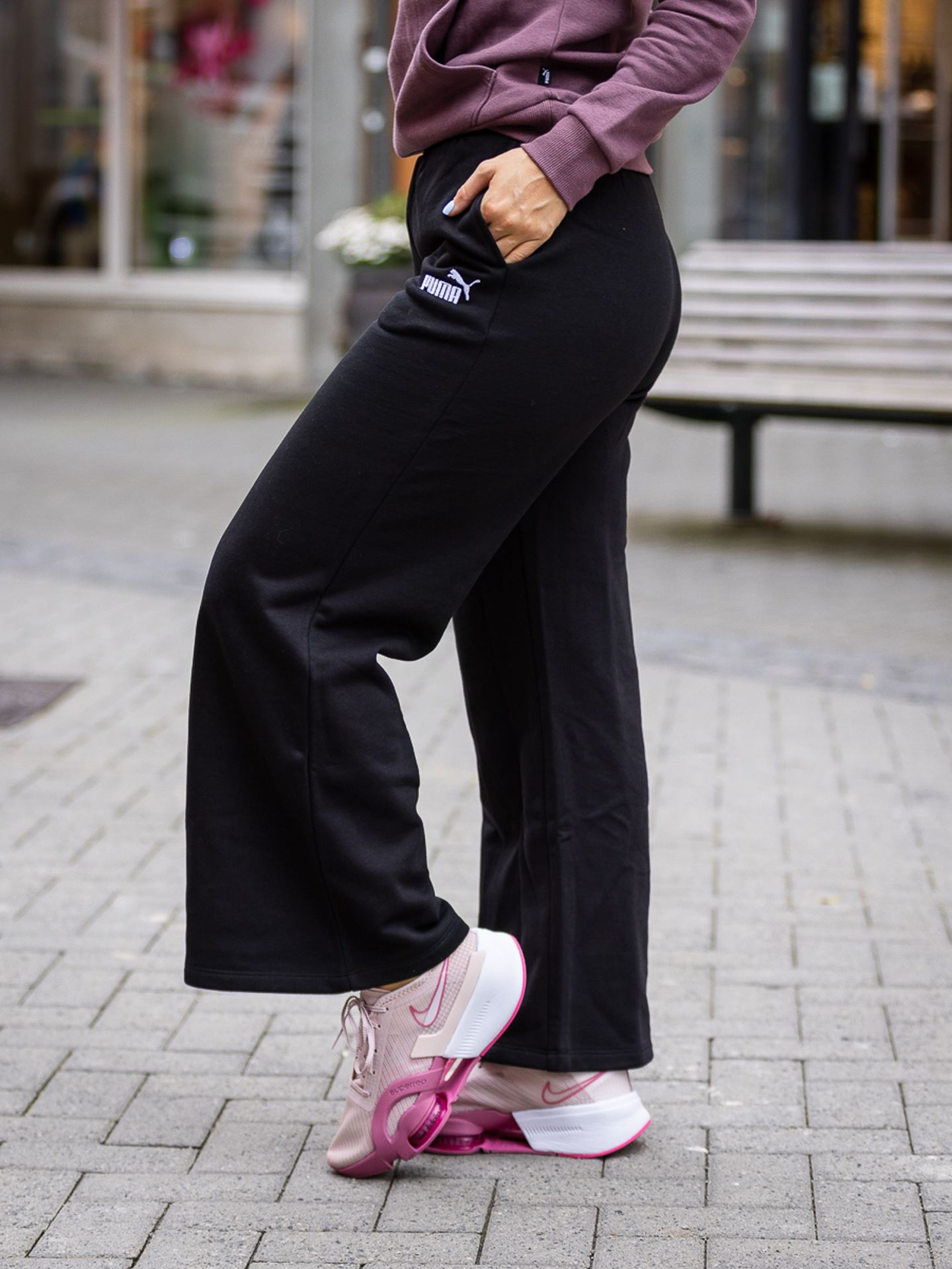 Ess+ Embroidery Wide Pants Fleece