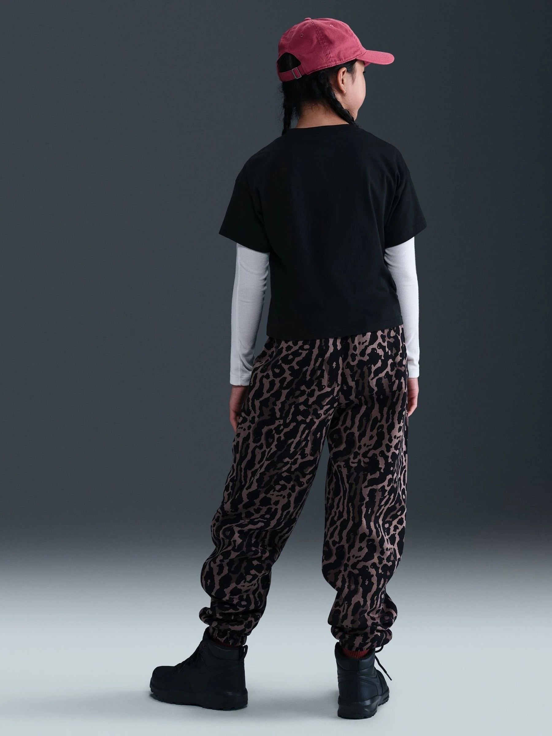 Zwart - Nike Animal Print Boxy T-Shirt