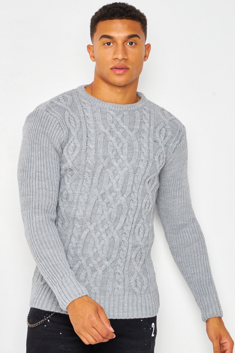 Pull gris col rond en maille torsadée