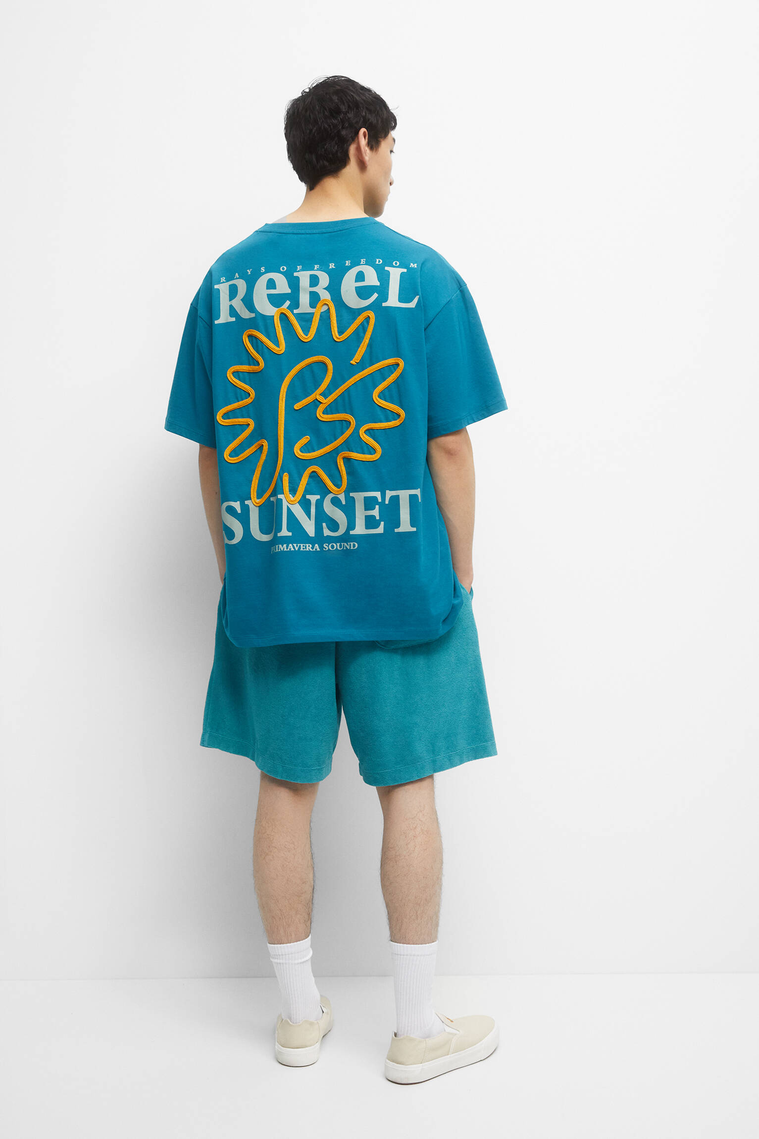Camiseta Spring Sound com aplique nas costas - Verde