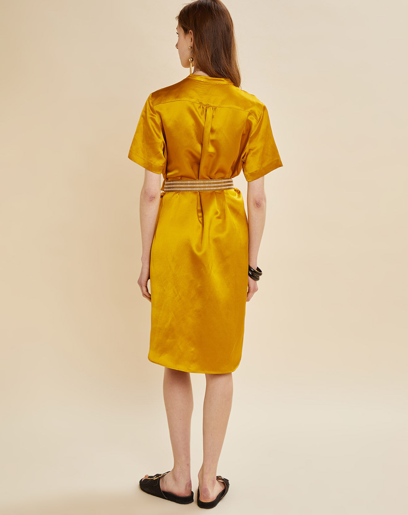 Chloé Stora Robe satinée en Lin mélangé Maeva jaune doré