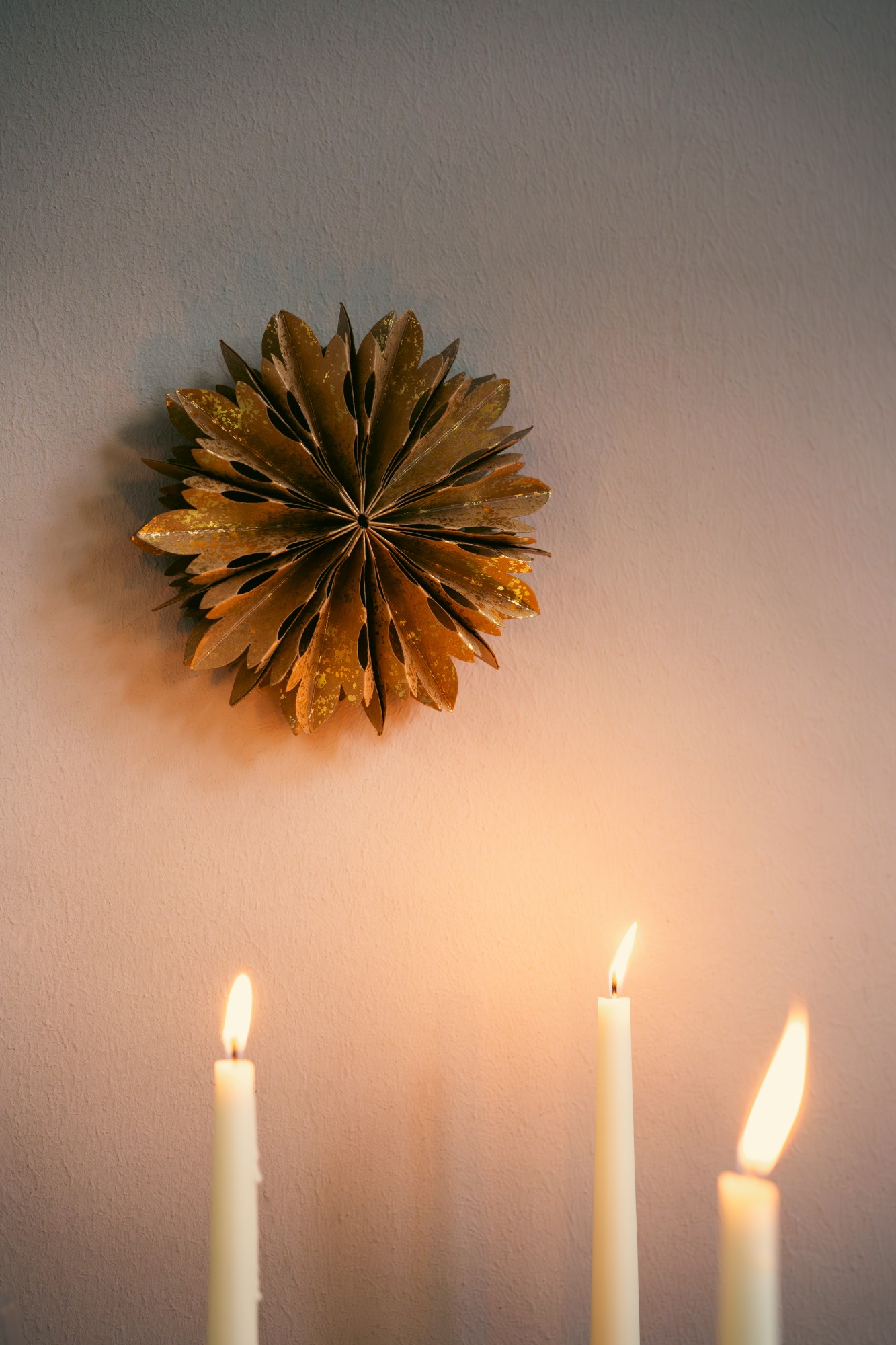 Weihnachtsstern aus Papier, braun, gold, Ø 20 cm, L 6 cm günstig bestellen