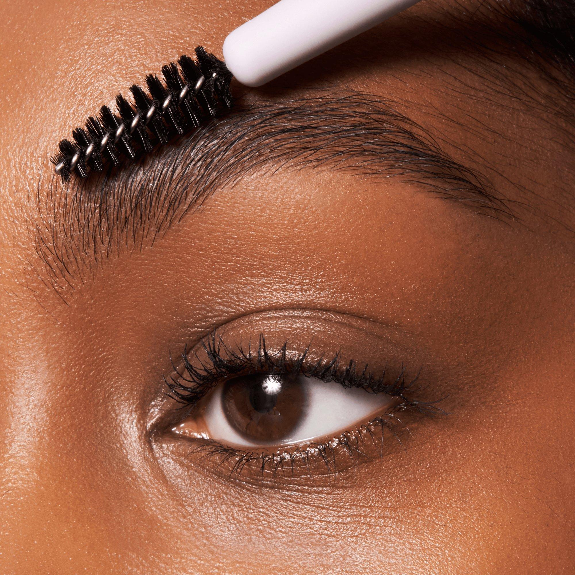 goupillon pour sourcils