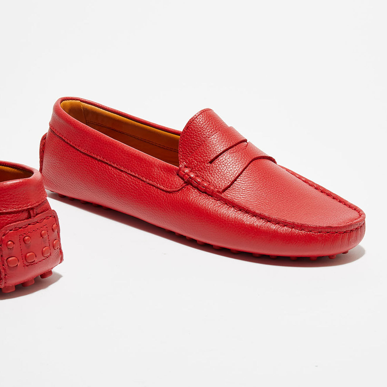 Loafers Mocassins en Cuir Grainé Sacha  rouges