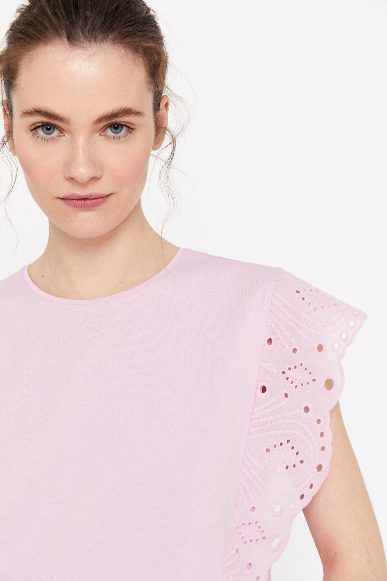 Camiseta combinada com bordado inglês - Lilás