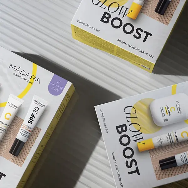 Kit de cuidados faciais Madara Cosmetics Glow Boost em 3 etapas, 60ml