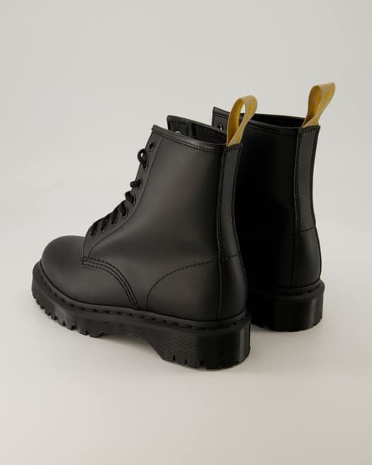 Dr. Martens 1460 Vegan Bex Mono Stiefeletten in Schwarz