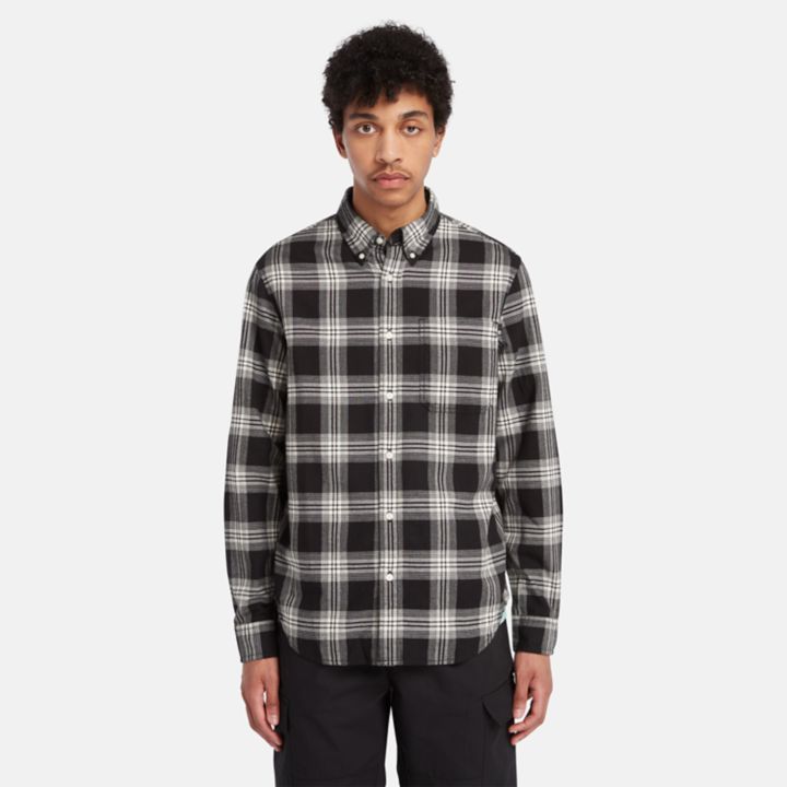 Camisa xadrez masculina em preto e branco.
