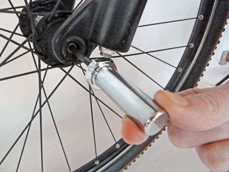 FollowMe Achsverlängerung für Räder mit Schnellspanner Achsverlängerung