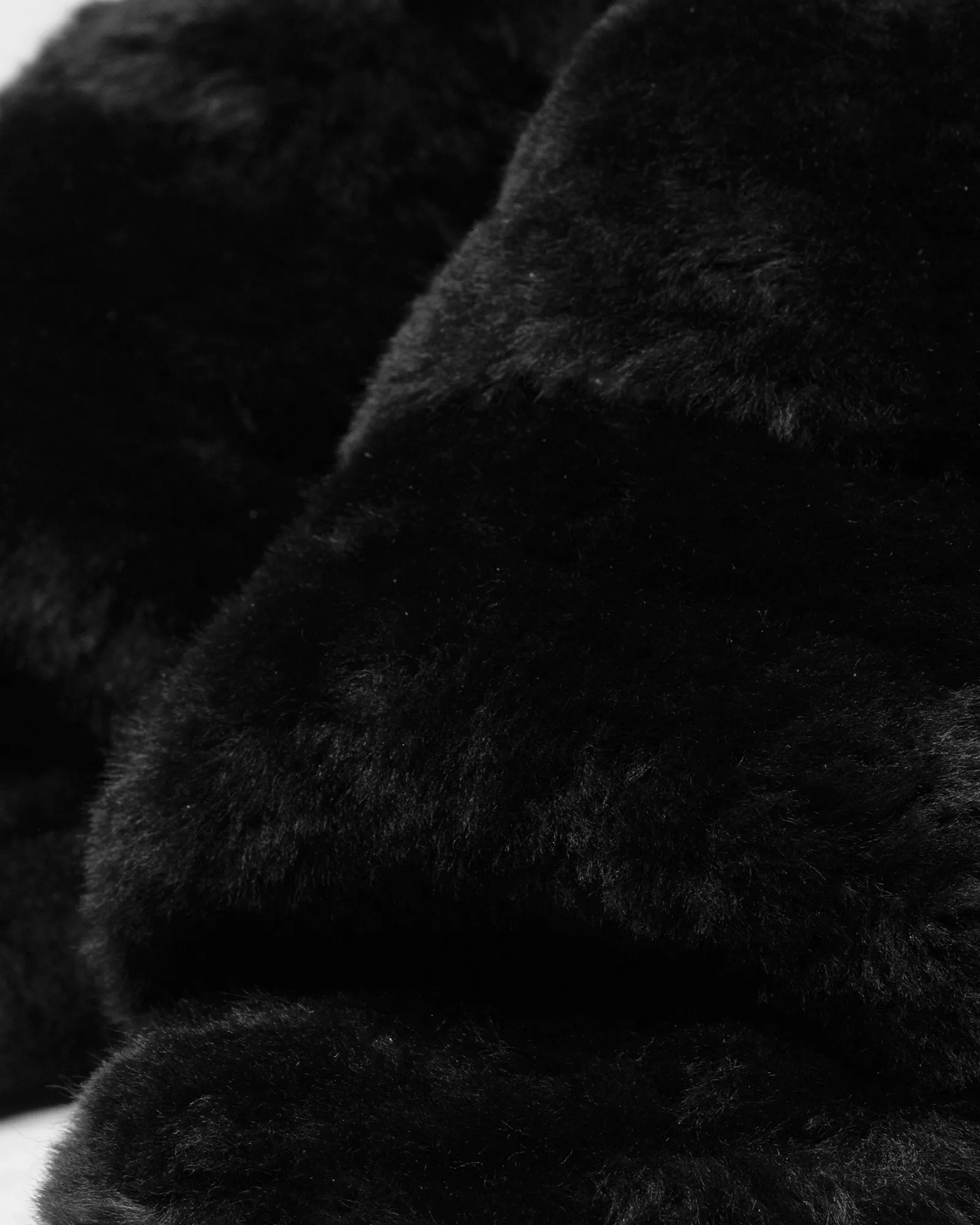 UGG W FLUFF YEAH SLIDE