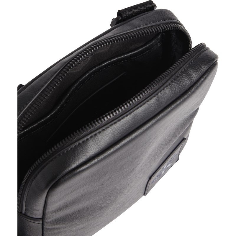 Calvin Klein<br>Crossovers