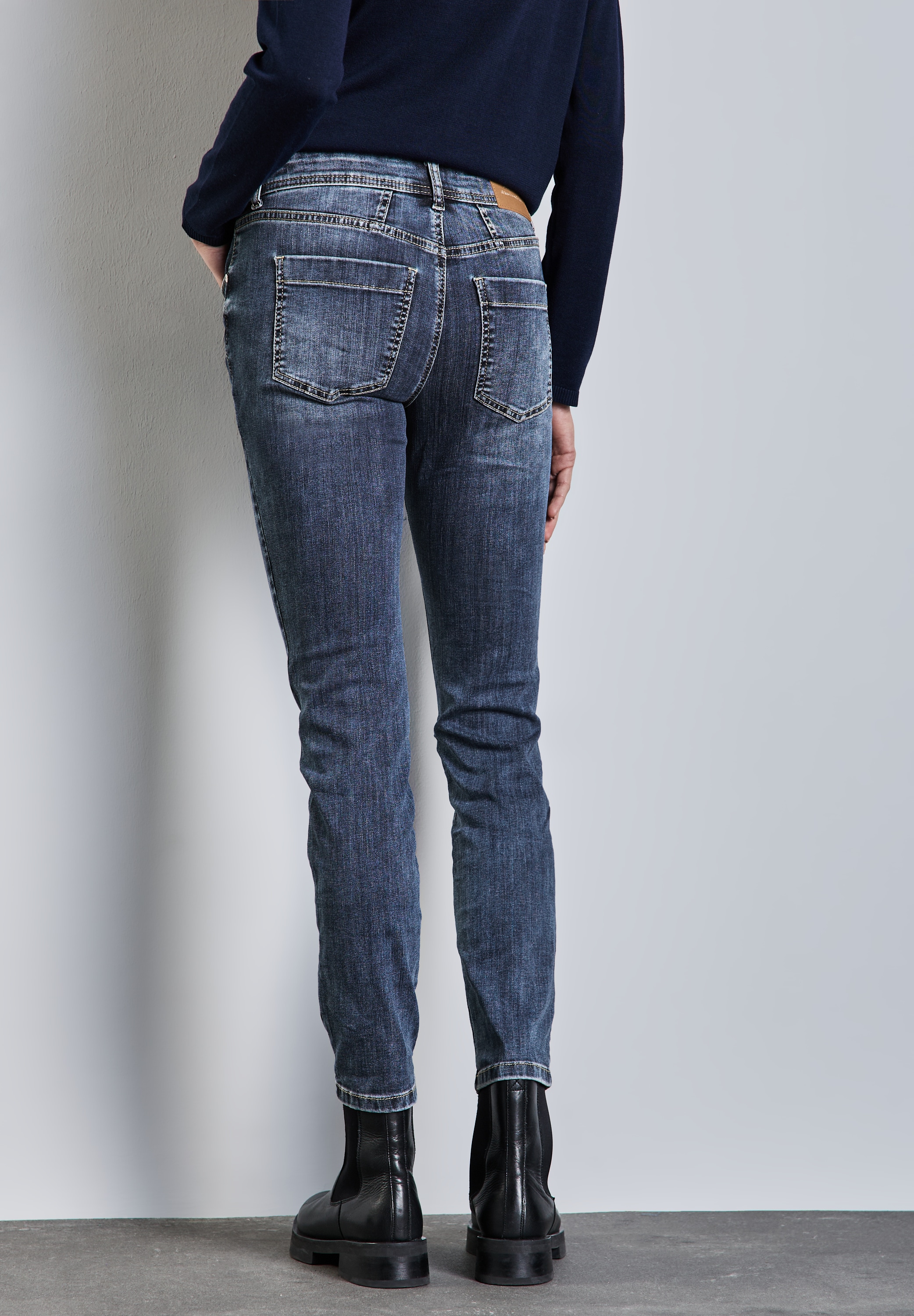 STREET ONE Slim-fit-Jeans »Style YORK«, im Five-Pocket Style