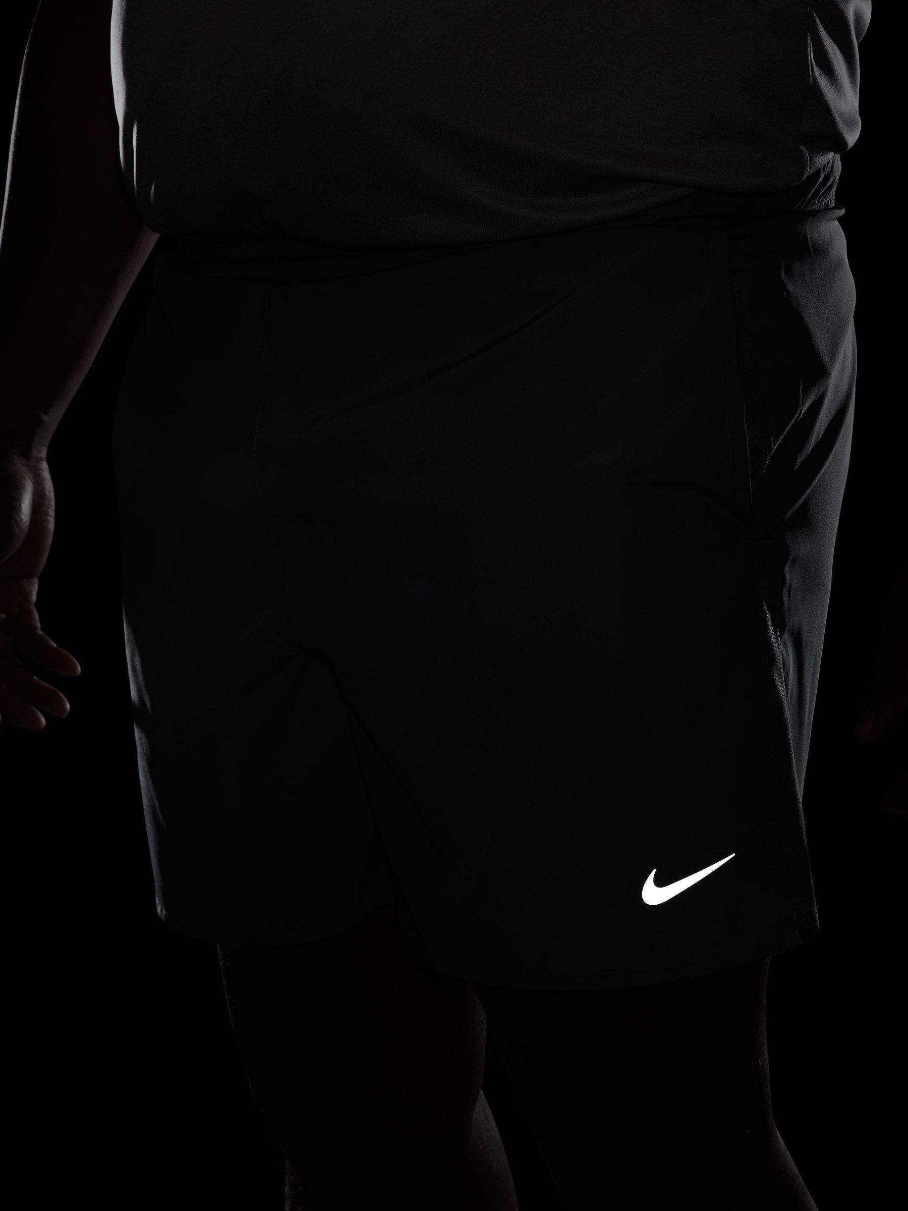 Grijs - Nike Challenger Dri-FIT hardloopshort met slipvoering