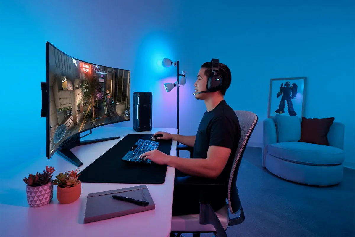 Corsair Xeneon Flex 45WQHD240 Écrans gaming