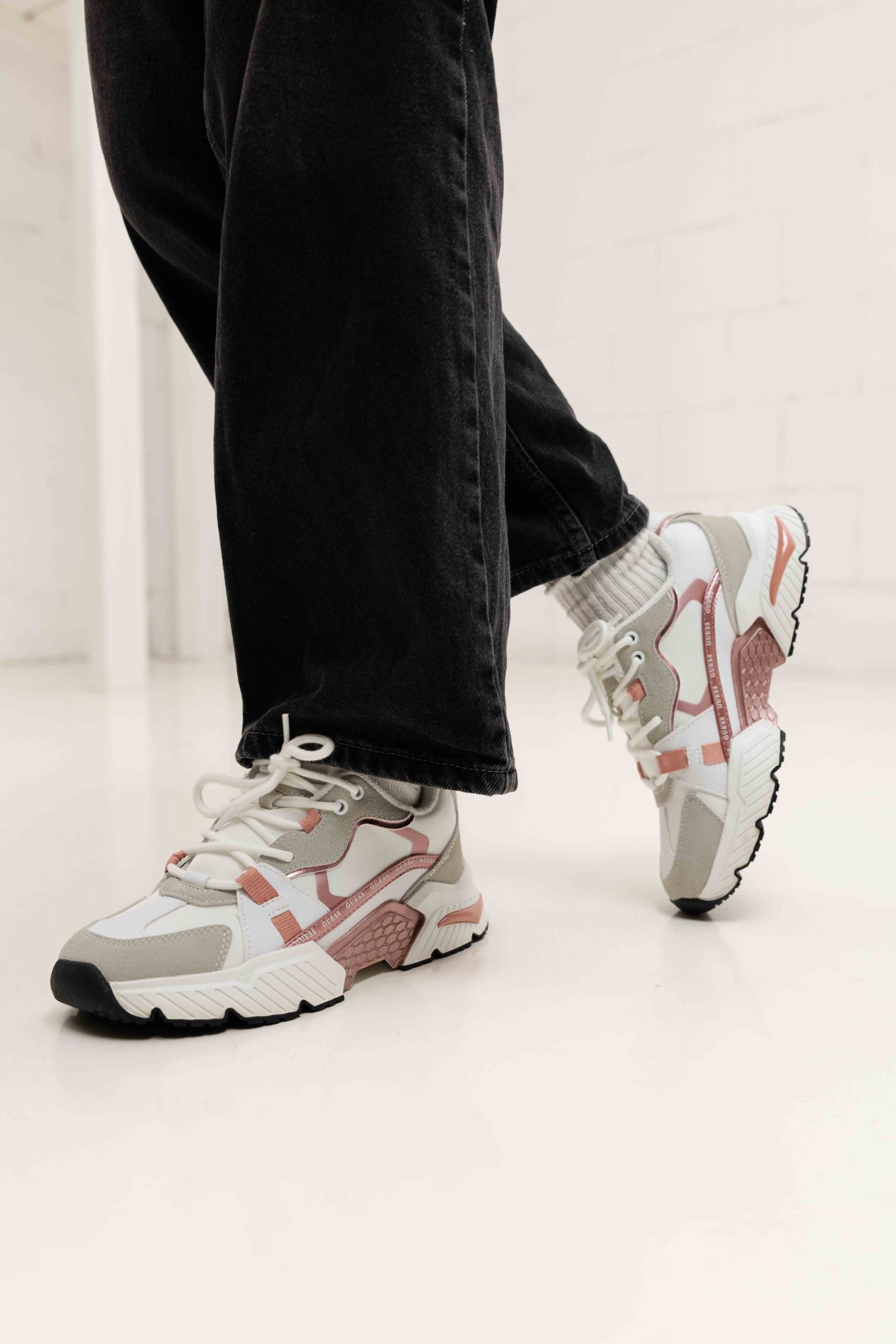 Guess Hoge Sneakers Dames Wit/Roze