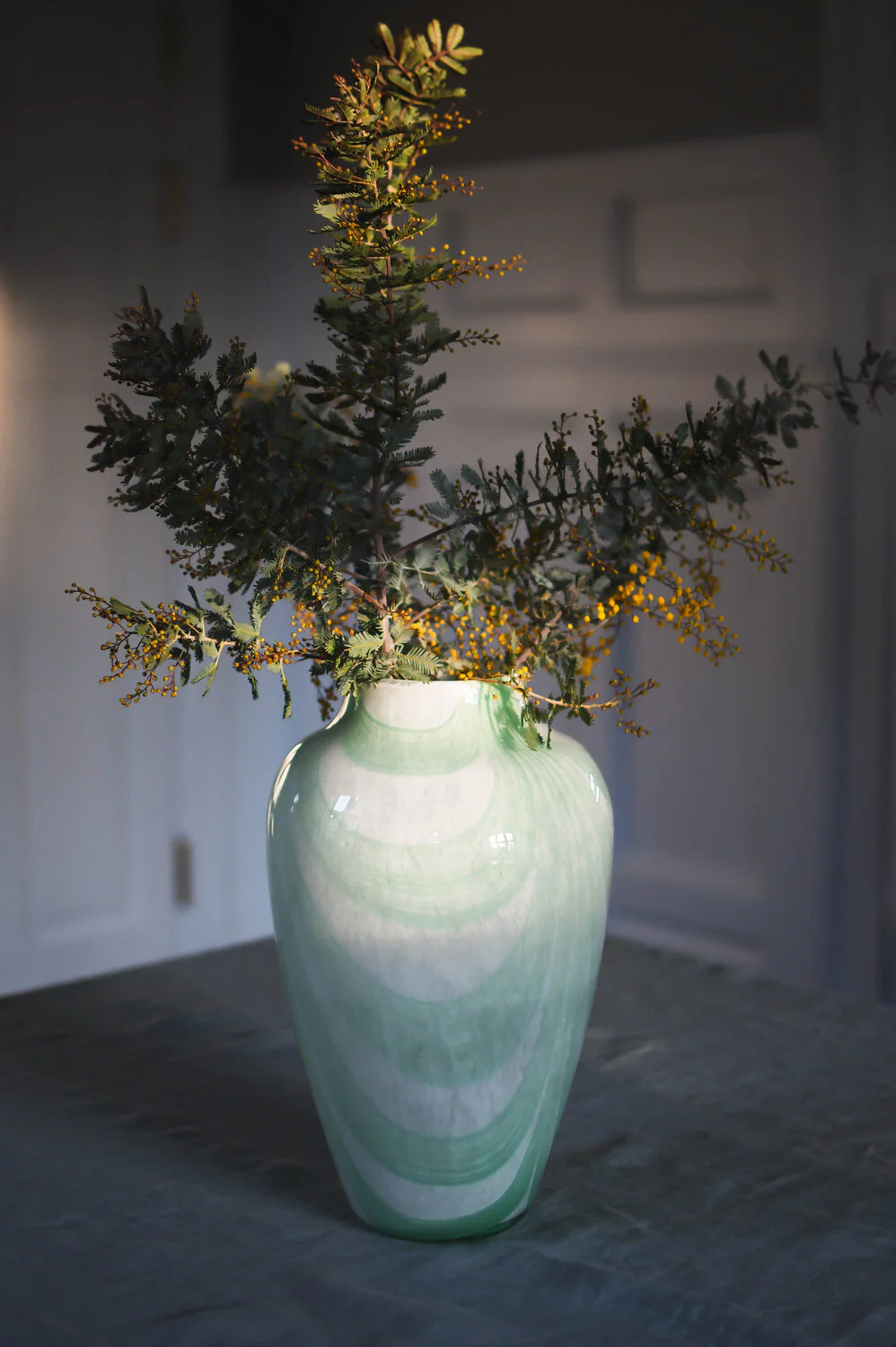Bahne Interior  Vase med brede swirl striber, grøn - H35 cm.