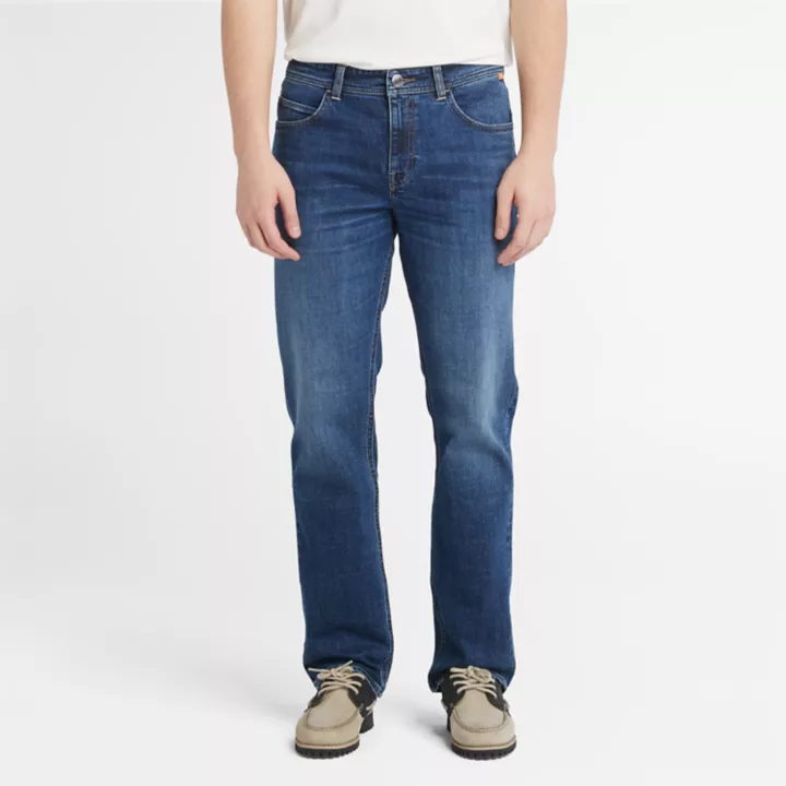 Calça jeans Stretch Core masculina em azul marinho ou índigo.