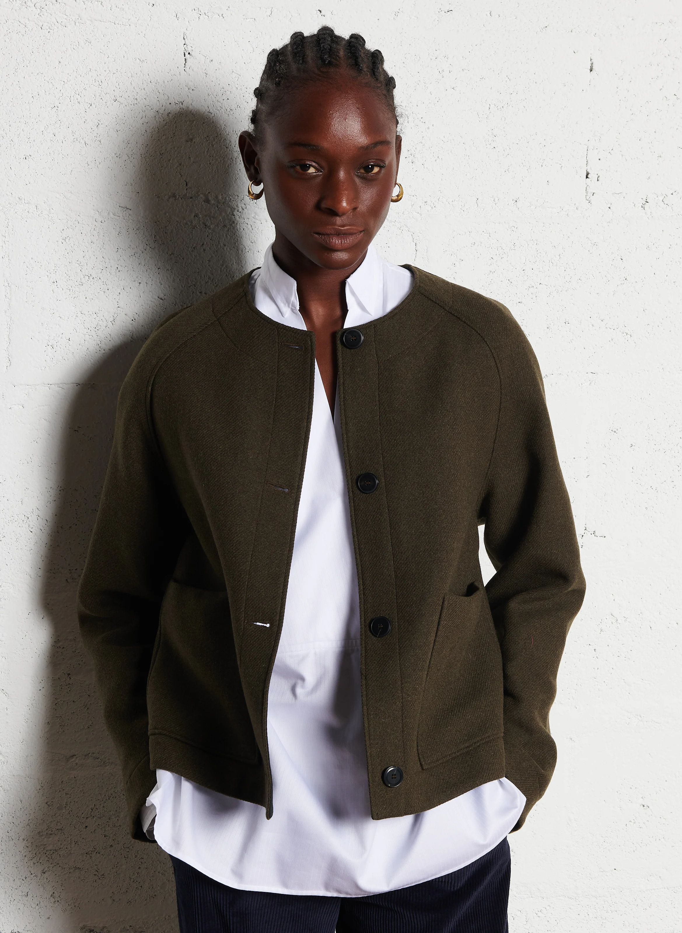 Veste courte à col rond en laine mélangée | Vert