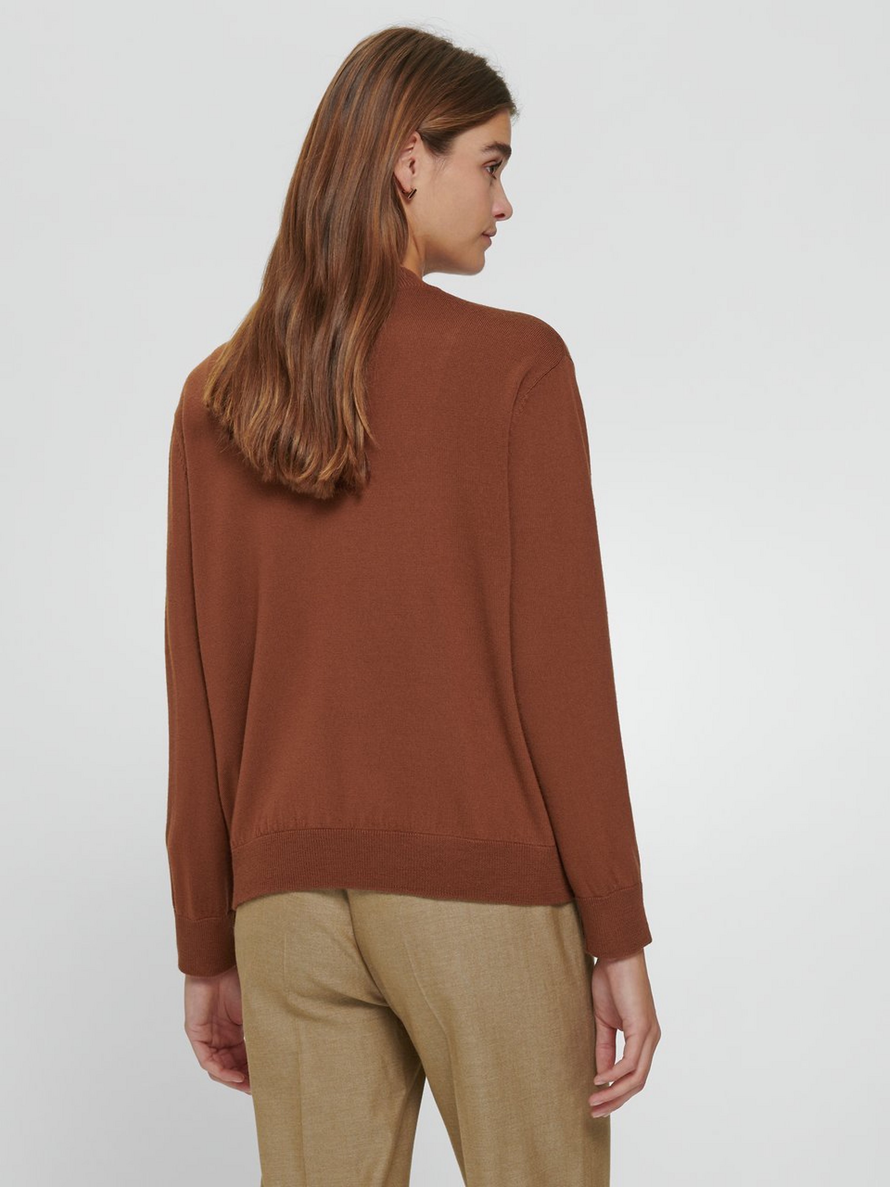 Pullover aus 100% Schurwolle Biella Yarn