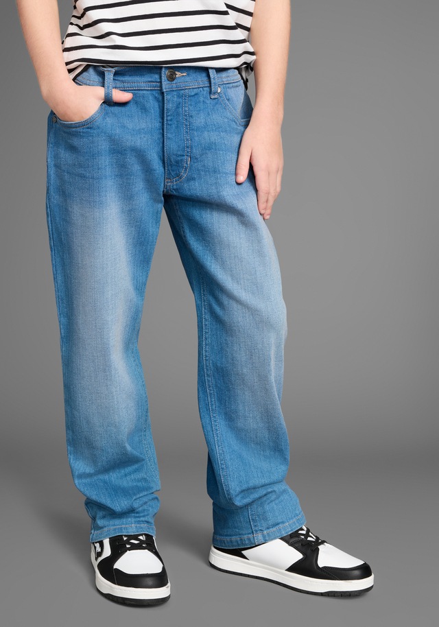 KangaROOS Loose-fit-Jeans »Jeans mit weitem Bein«, , mit Logo-Stickerei