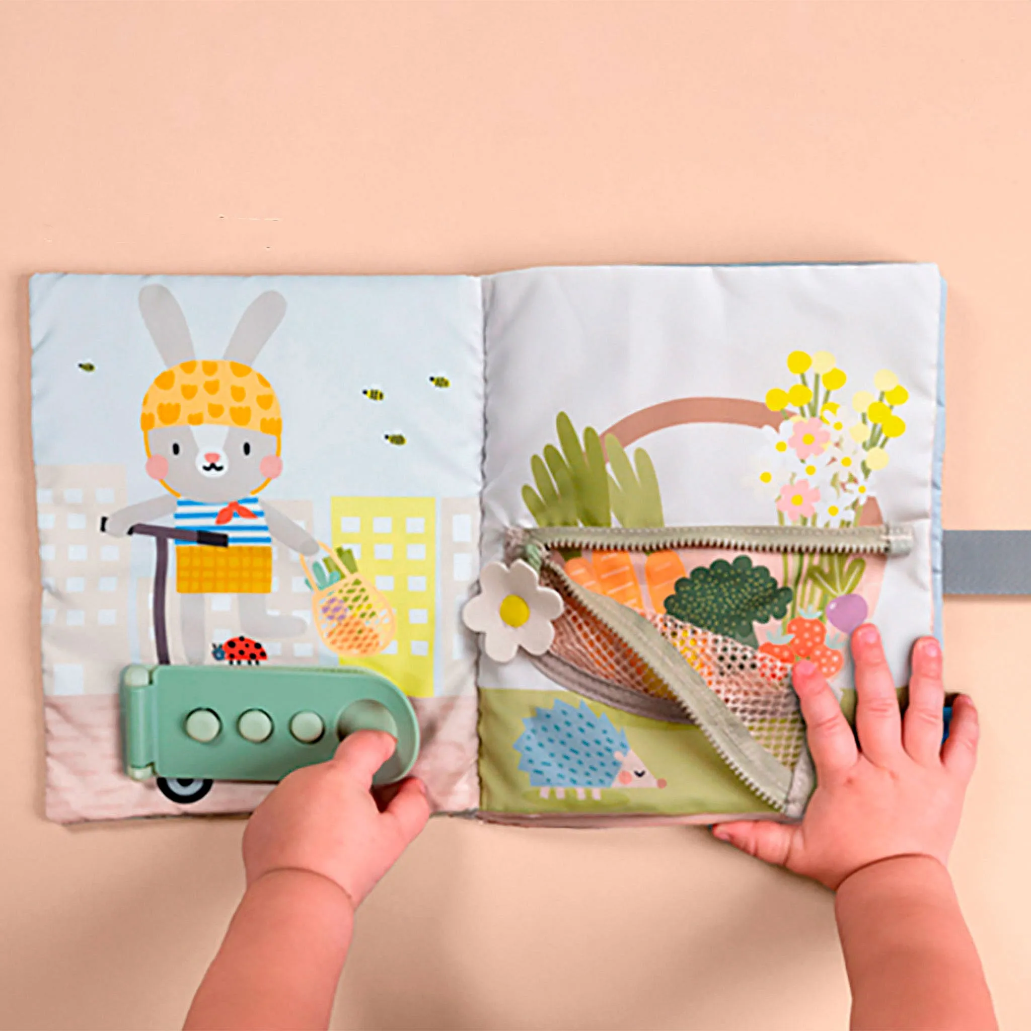 Taf Toy Mon Premier Livre d'Activités