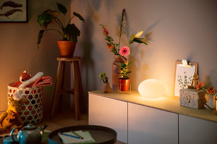 Philips Hue-Flourish Table Light - White & Color Ambiance