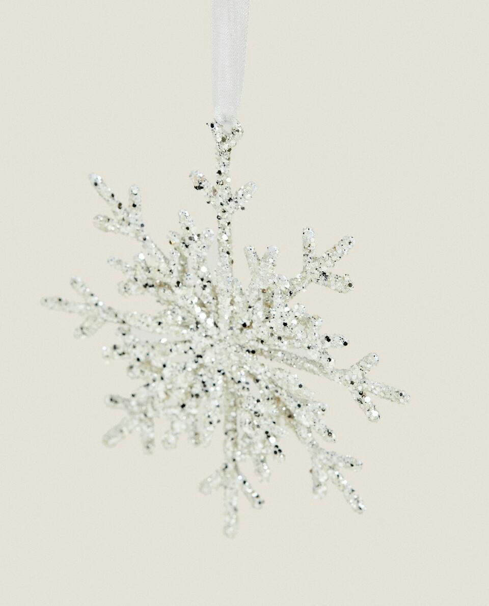 DECORAÇÃO DE NATAL EM FORMATO DE FLOCO DE NEVE COM BRILHO