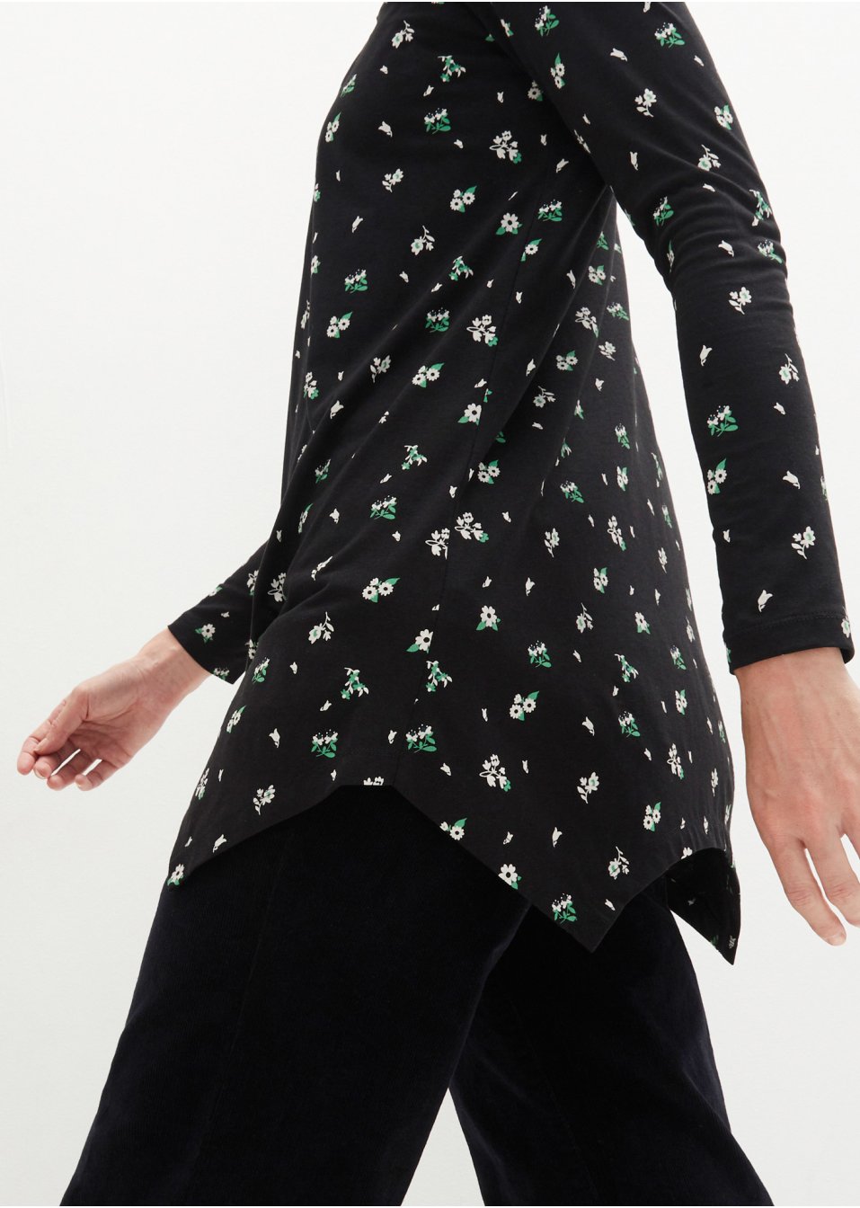 T-shirt imprimé à pans avec décolleté en V