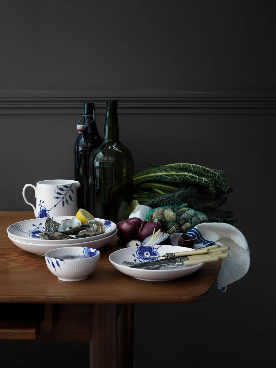 Royal Copenhagen  Blå Mega riflet skål - 15 cm.