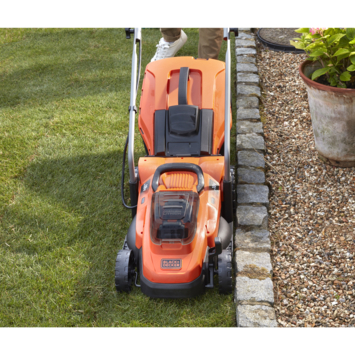 BLACK+DECKER 2x18V grasmaaier BCMW33184L2-QW 33 cm incl. twee 4,0 Ah accu's