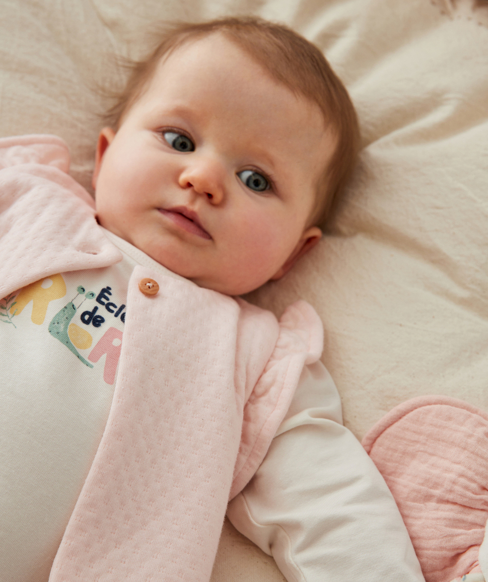 GILET SANS MANCHES BÉBÉ ROSE EN REMBOURRAGE RECYCLÉ