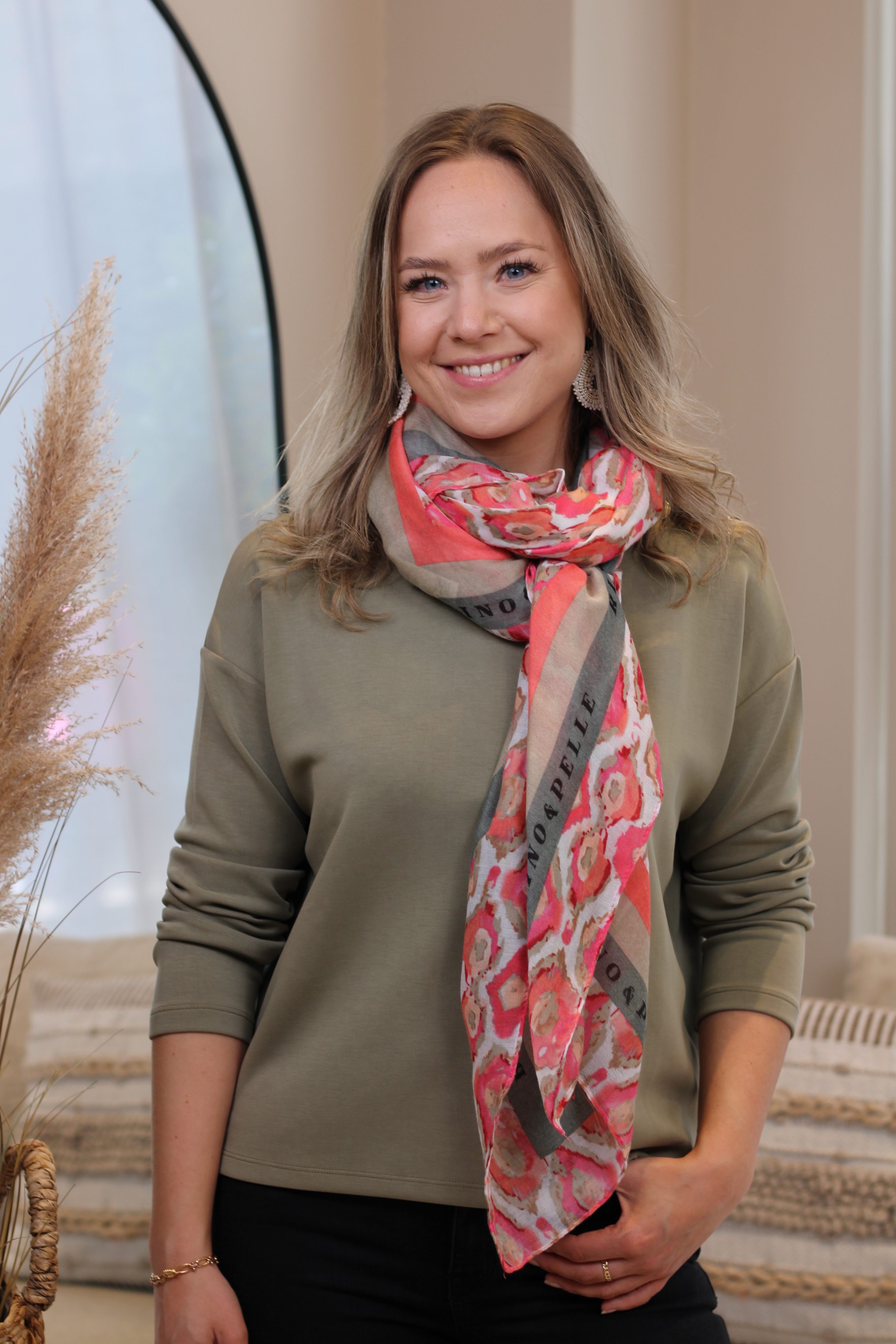 Rino & Pelle - Kimberly Scarf - Coral Blurry Tiles