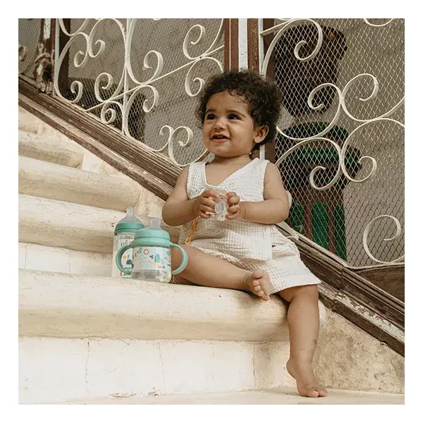 Mamadeira Suavinex com Alças 6M+ Verde Walk in the Park 150 mL